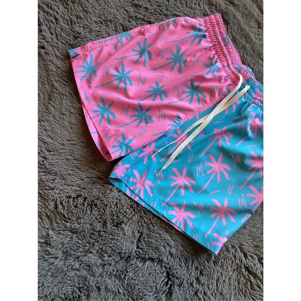 Chubbies Men's the prince of pints Quick Dry Swim Trunks, size M pink and blue